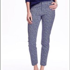 🔥old navy mid rise pixie floral ankle pants🔥